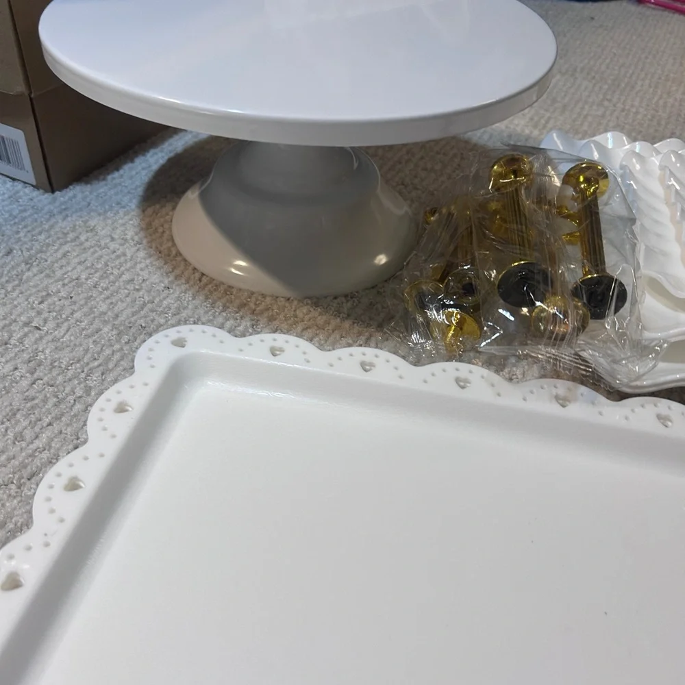 Elegant White Serving Platter Set - Picture 2 of 8